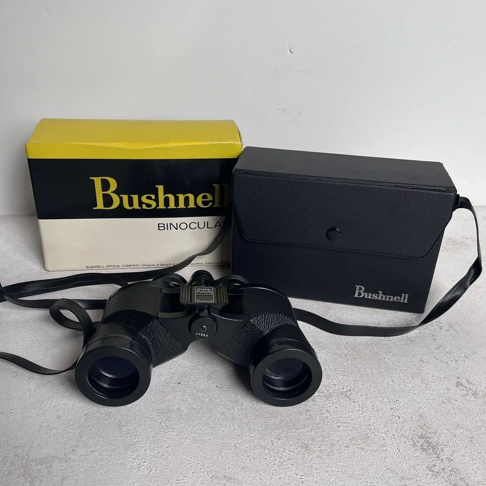 Bushnell Sportview Binoculars 7 x 35 Wide Angle 500 ft 1000 Yards With Case